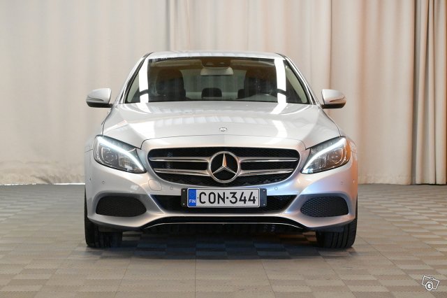 Mercedes-Benz C 2