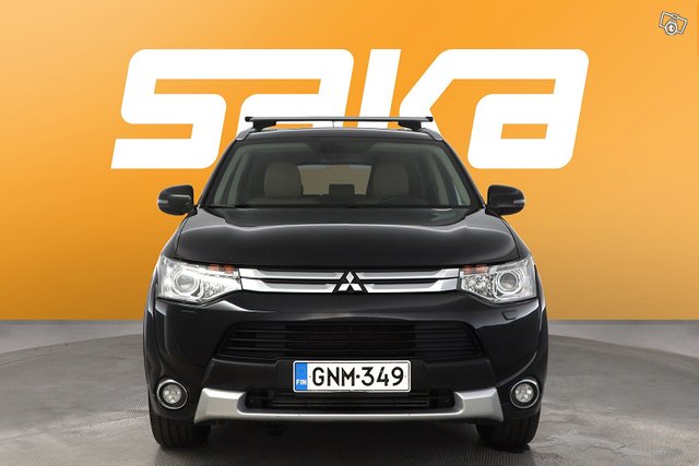 Mitsubishi Outlander 2