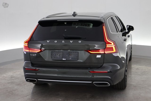 Volvo V60 10