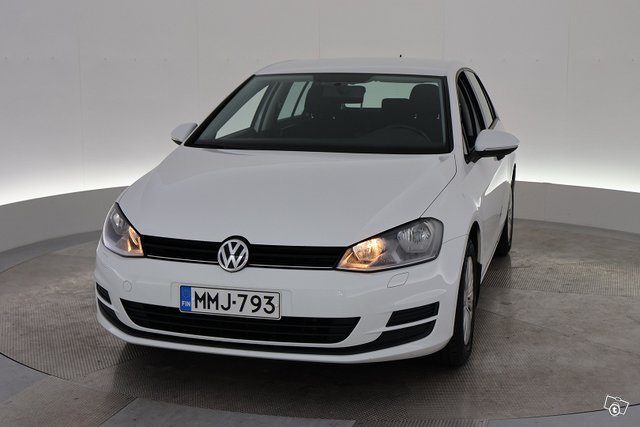 Volkswagen Golf 23