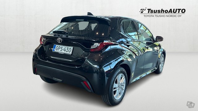 Toyota Yaris 5