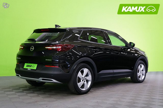 Opel Grandland X 4