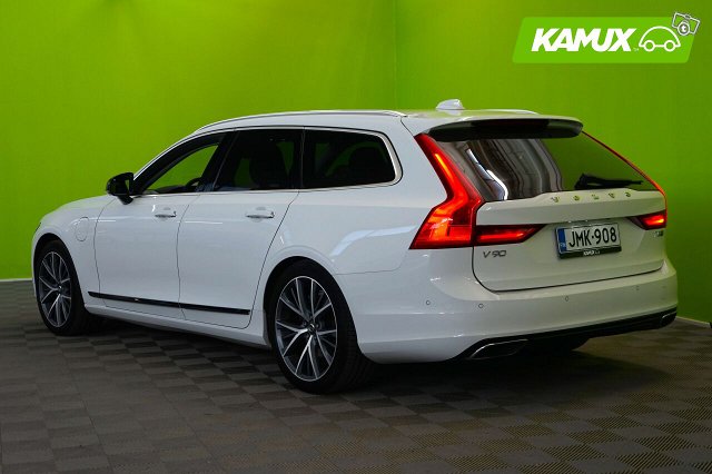 Volvo V90 5