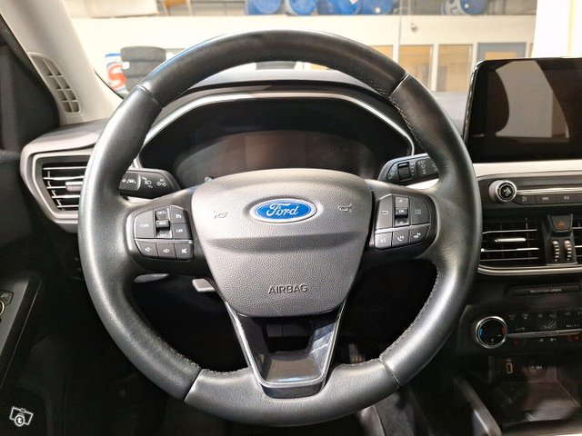 Ford Focus 8