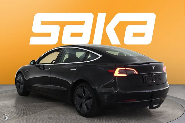 Tesla Model 3 5