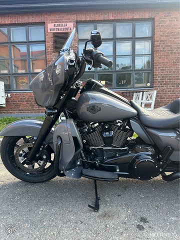 Harley-Davidson FLHTKL 107 2018 H.22850 4