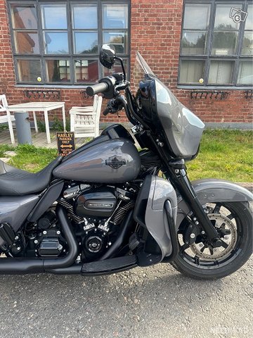 Harley-Davidson FLHTKL 107 2018 H.22850 5