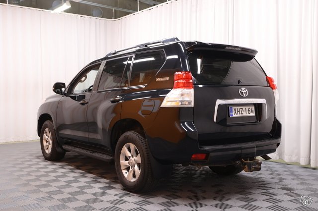 Toyota Land Cruiser 5