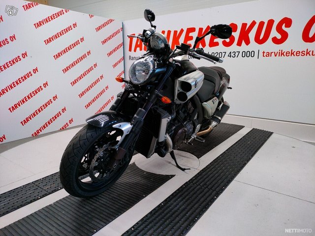 Yamaha V-Max 5