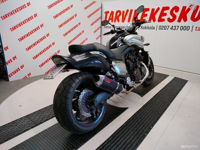 Yamaha V-Max 11