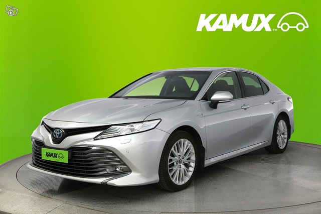 Toyota Camry 6