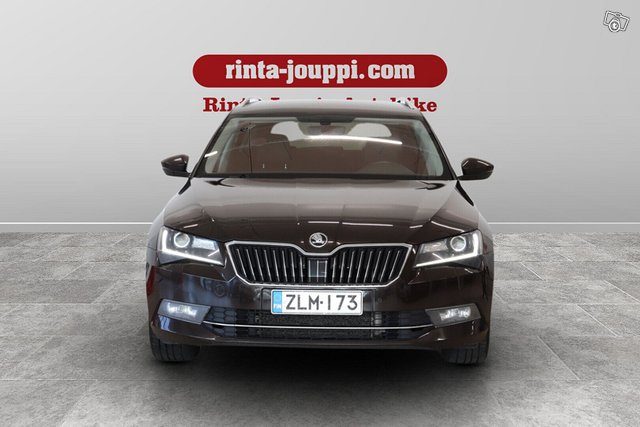 Skoda Superb 2