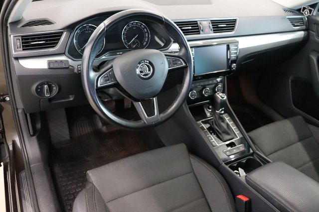 Skoda Superb 11