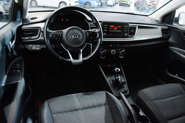 Kia Rio 11