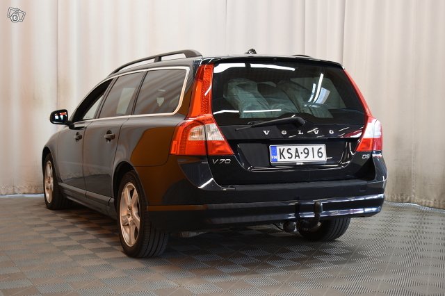 Volvo V70 5