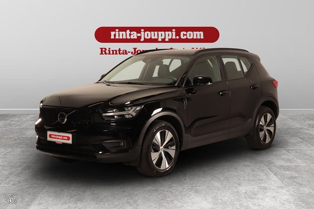 VOLVO XC40 1