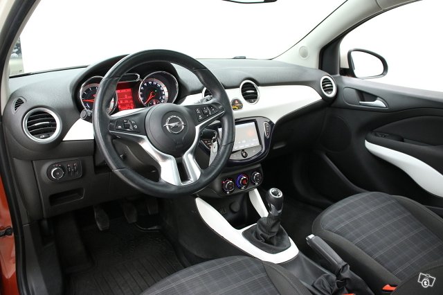 Opel Adam 12