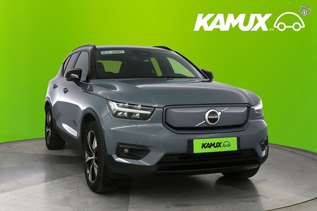 Volvo XC40 8