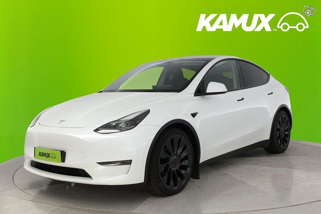 Tesla Model Y 6