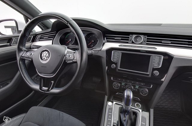 Volkswagen Passat 5