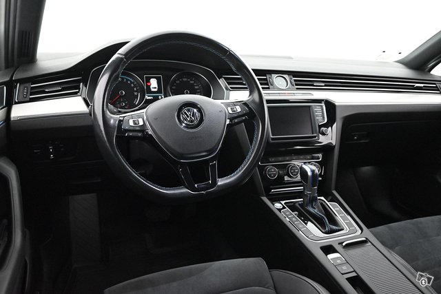 Volkswagen Passat 17