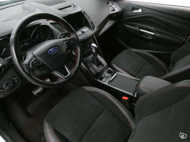 Ford Kuga 13