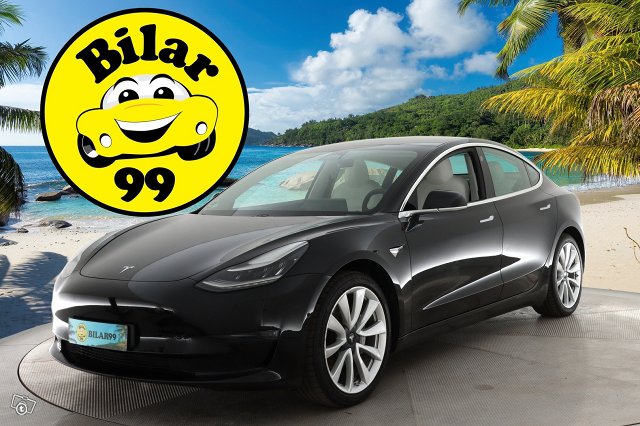 TESLA MODEL 3