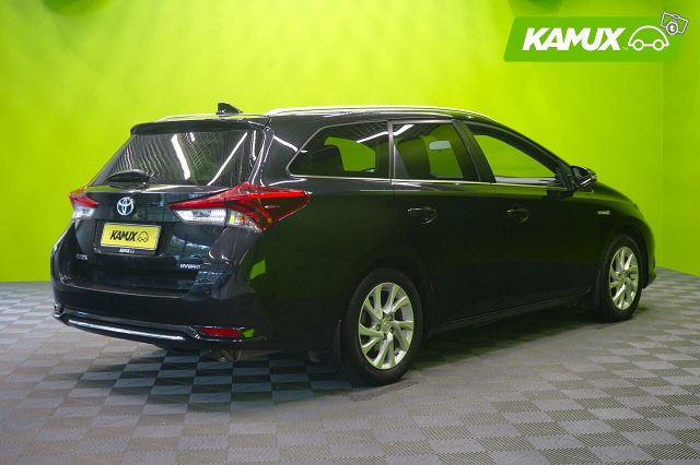 Toyota Auris 9