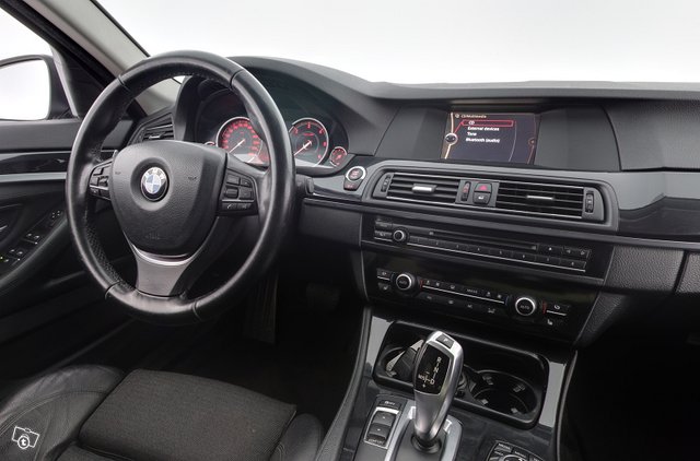 BMW 520 11