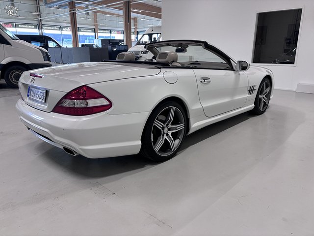 Mercedes-Benz SL 350 10