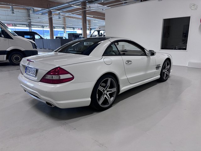 Mercedes-Benz SL 350 11