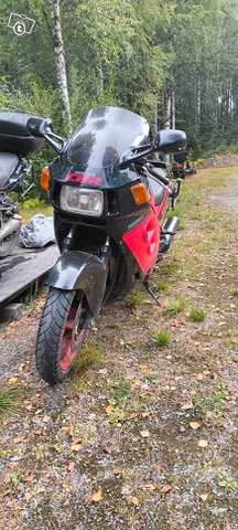 Honda CBR1000f, kuva 1