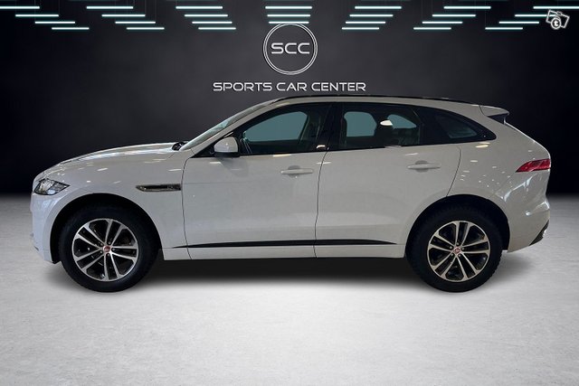 Jaguar F-PACE 3