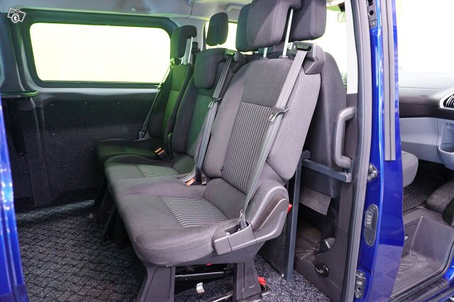 Ford Transit Custom 13