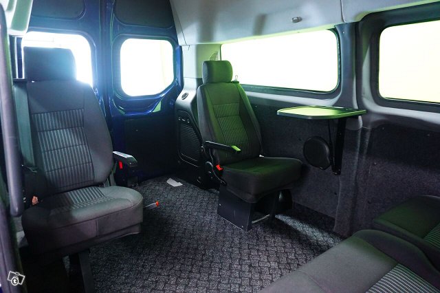 Ford Transit Custom 14