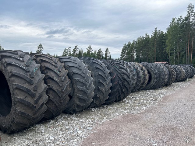 650/65R42 käytettyjä traktorin renkaita kymmeniä, kuva 1