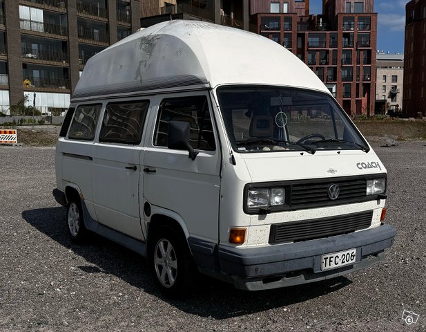 Volkswagen Transporter 1990 retkeilypaku 1