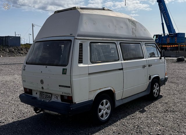 Volkswagen Transporter 1990 retkeilypaku 3