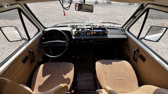 Volkswagen Transporter 1990 retkeilypaku 6