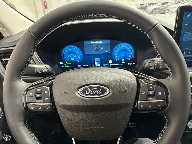 Ford Kuga 21