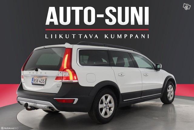 VOLVO XC70 3