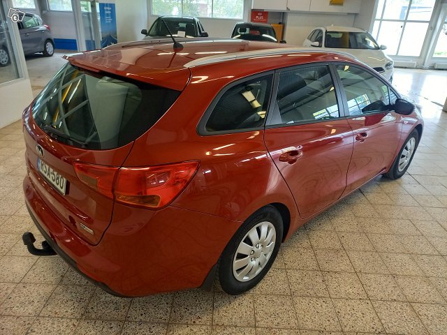 KIA CEED 5