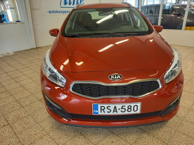 KIA CEED 8