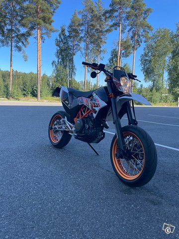 Ktm 690 smc-r 3