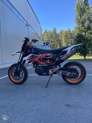 Ktm 690 smc-r 6