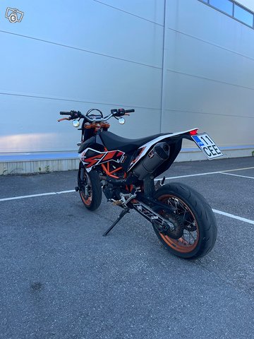 Ktm 690 smc-r 4