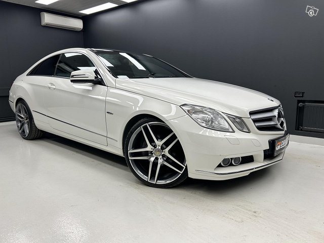 Mercedes-Benz E