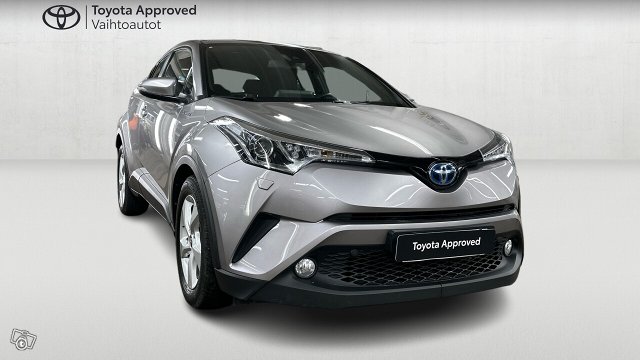 Toyota C-HR 6