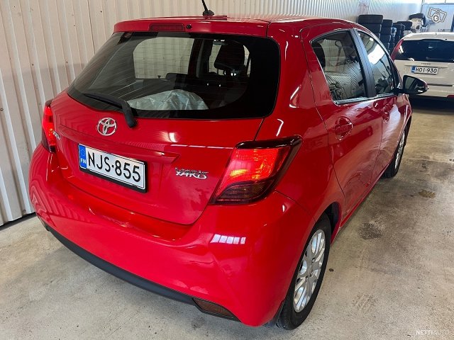 Toyota Yaris 6