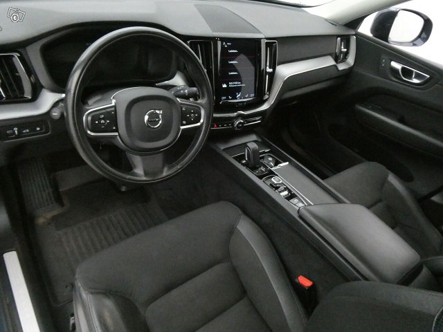 Volvo XC60 13